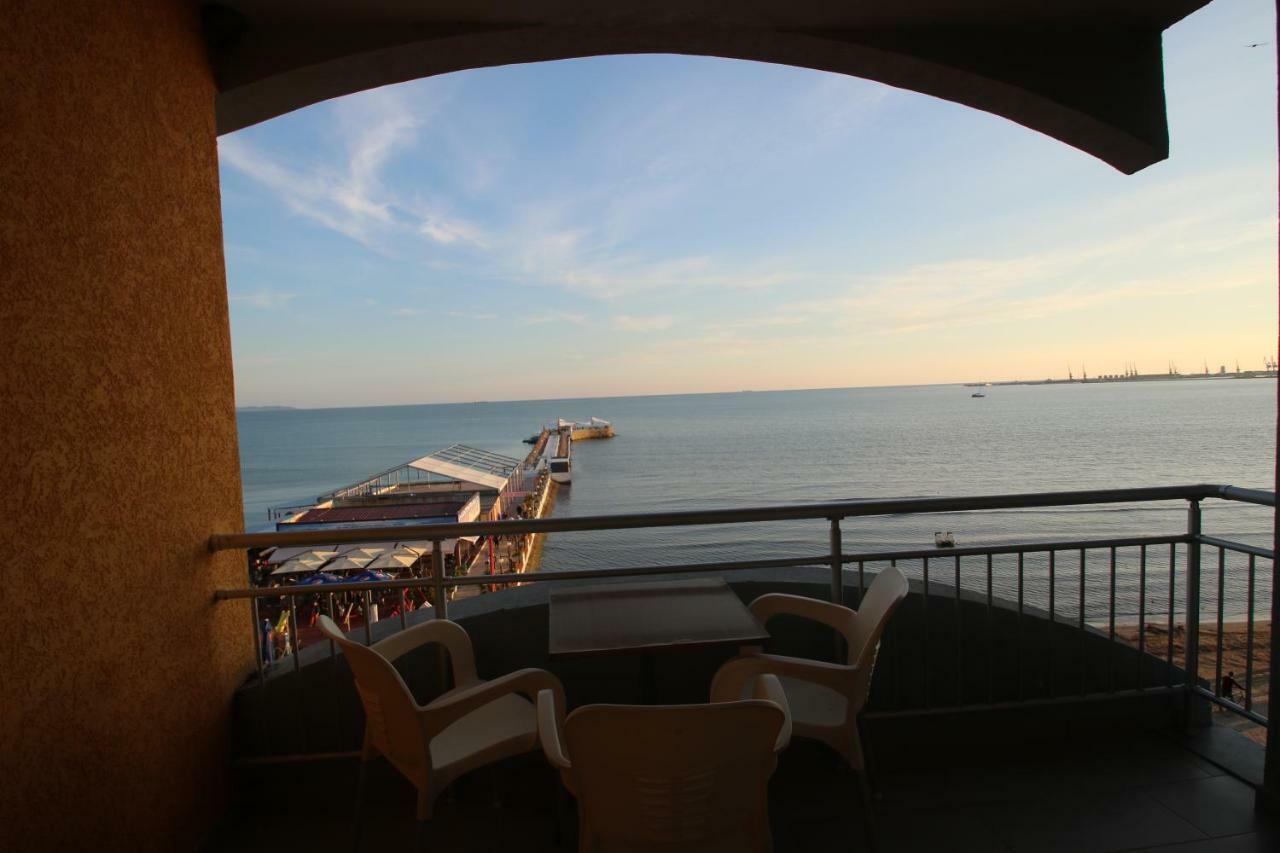 Hotel Klebrido Durrës Exterior foto